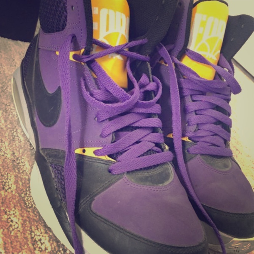 Nike Airs